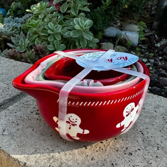 Tabletops unlimited ho ho ho Christmas measuring cups pinkmas pink pastel - Picture 3 of 11